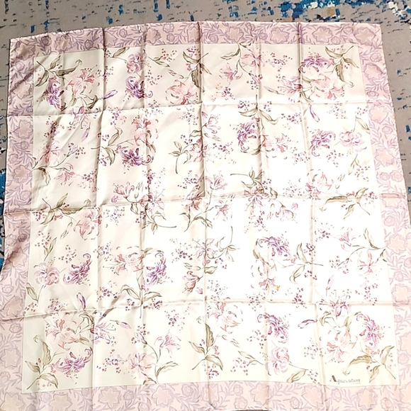 Aquantucum of London Silk Scarf - Picture 1 of 10